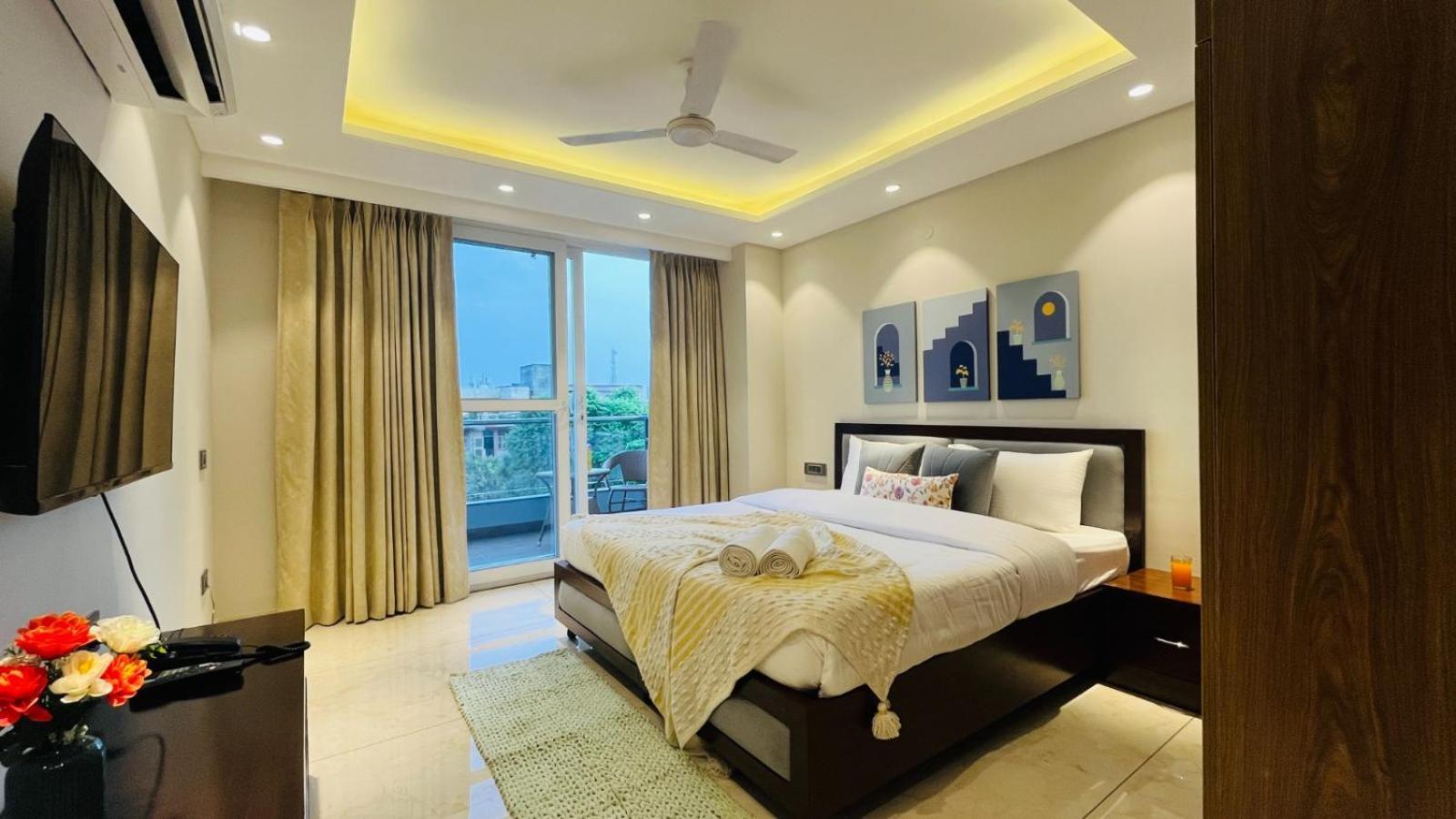 Zen Suites Gurgaon - Luxe Stays Collection ภายนอก รูปภาพ