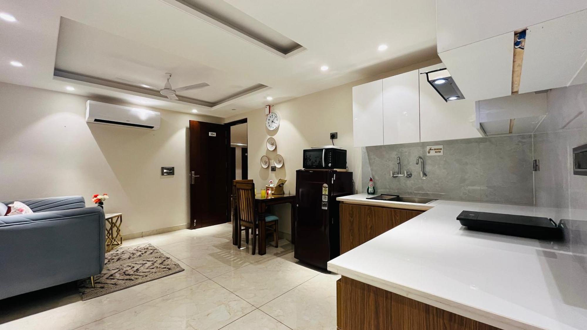 Zen Suites Gurgaon - Luxe Stays Collection ภายนอก รูปภาพ