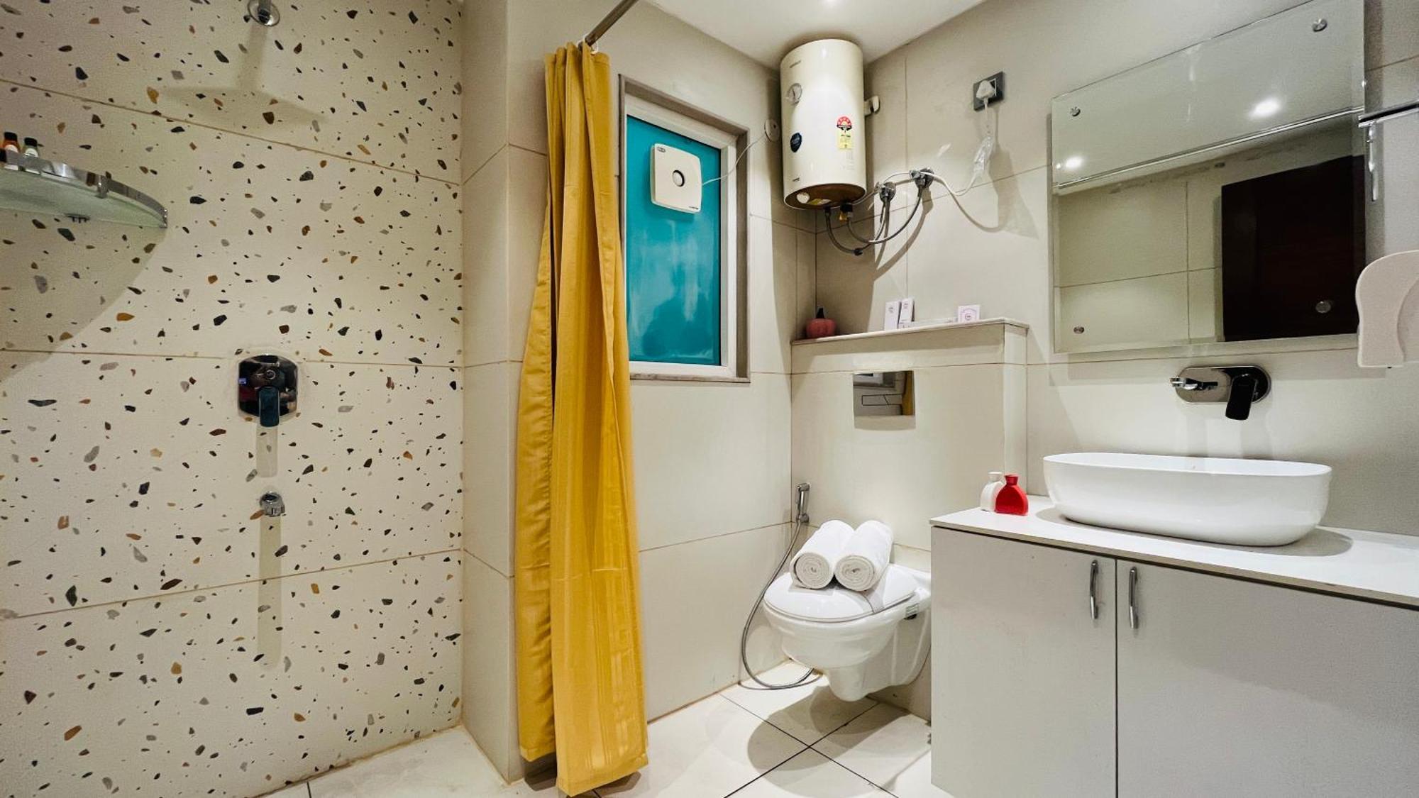 Zen Suites Gurgaon - Luxe Stays Collection ภายนอก รูปภาพ